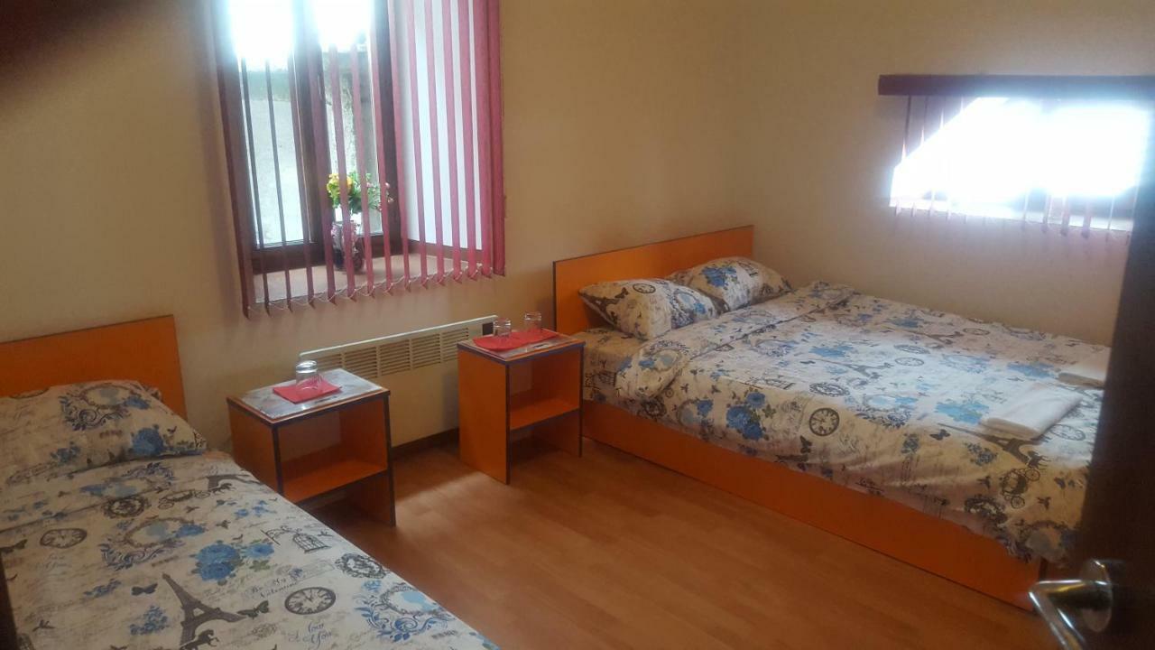 Guest House - Batak ภายนอก รูปภาพ
